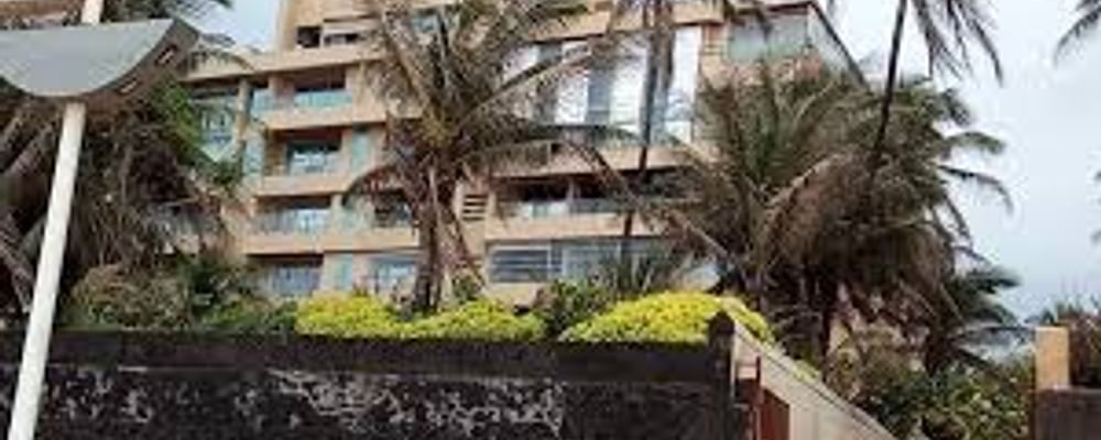 Inside Akshay Kumar's Luxurious House