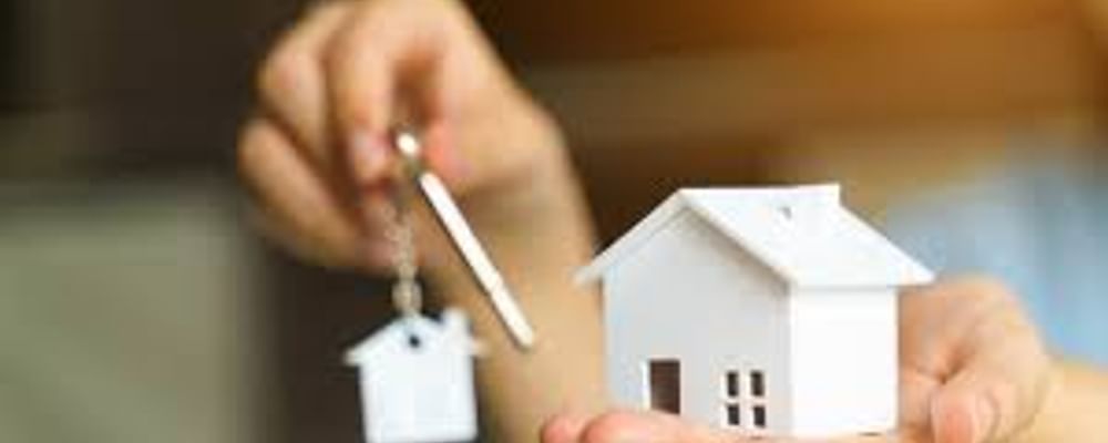 How to Decide Between Ready-to-Move-In, Under-Construction, and Resale Houses